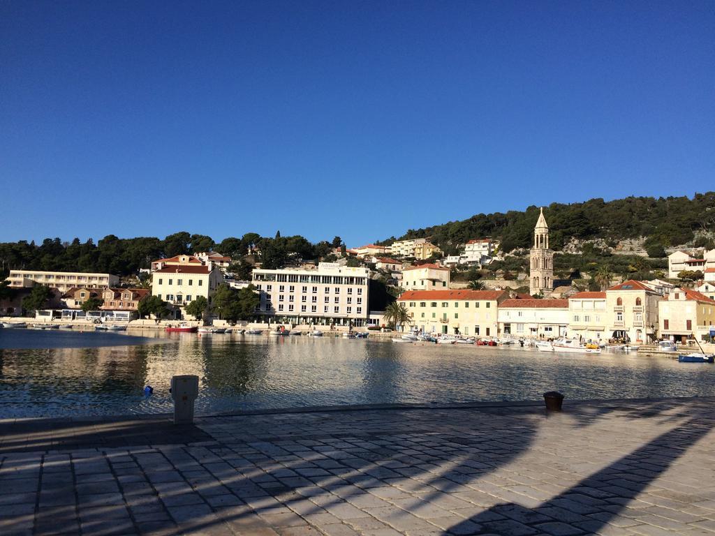 Terrace Apartment Hvar Town Luaran gambar